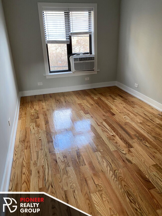 Building Photo - 908 W George St Rental