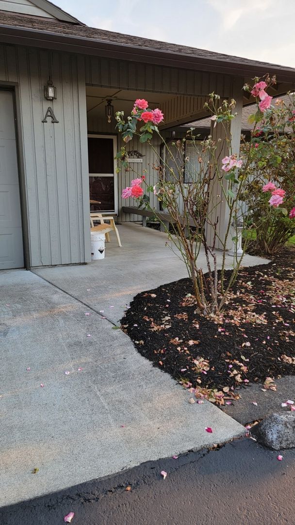 Photo - 2 Bedroom Condo in Vancouver