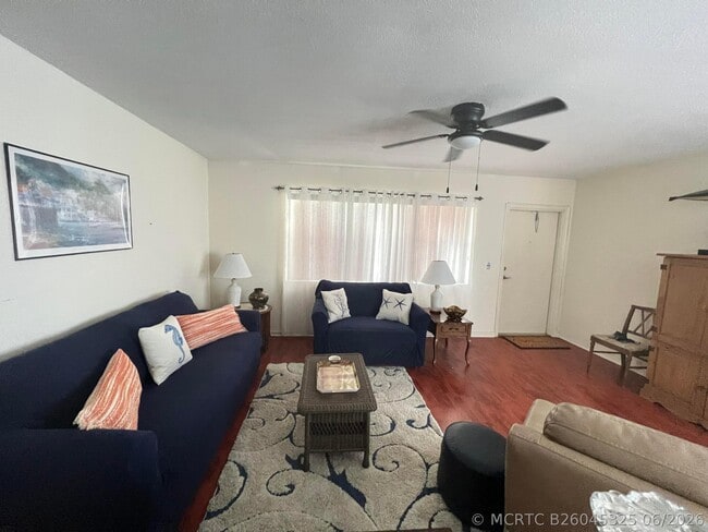 Photo - 165 Easthampton G