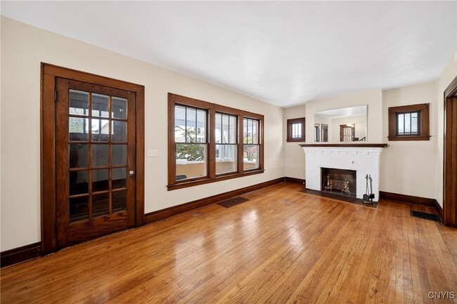 Photo - 1521 Grant Blvd