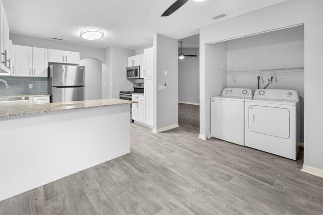 Photo - Indian Hills Apartments