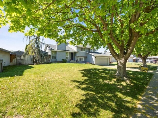 Photo - 8307 W Grand Ronde Pl