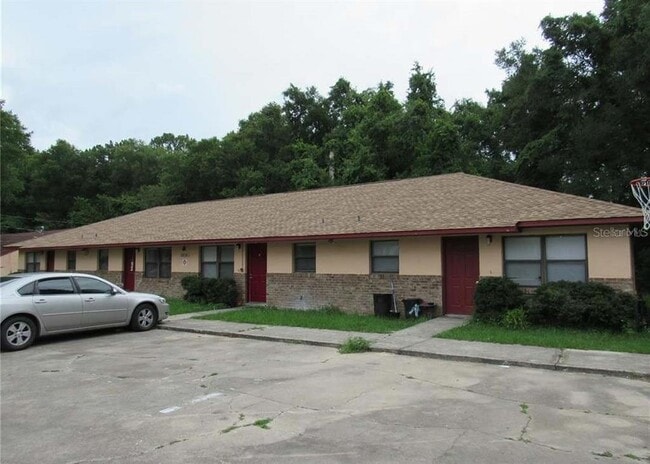 Building Photo - 3831 NE 41st St Rental