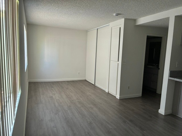 Building Photo - 2041 S Pacific Ave Unit 9