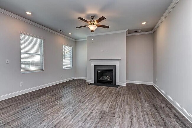 Photo - 5126 Helmsworth Dr