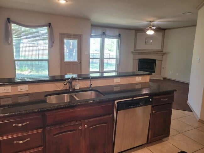 Photo - 5833 Tuleys Creek Dr