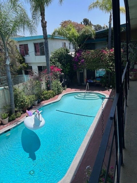 Building Photo - 1550 Hayworth Ave