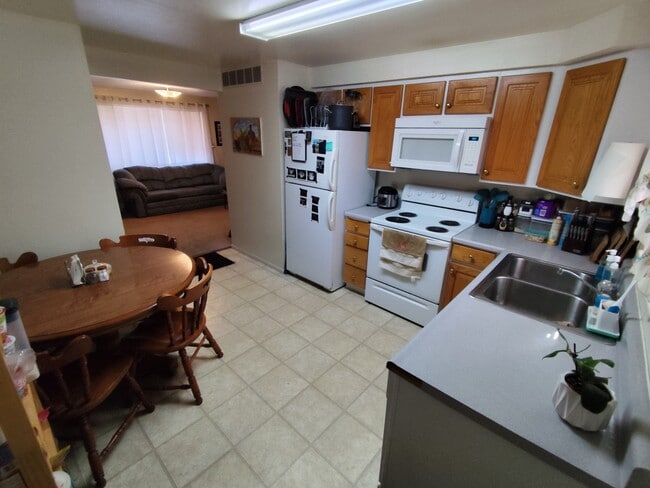 Photo - 1738 S 500 E