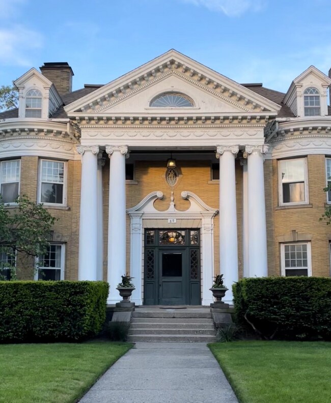 Front of house - 60 Prospect Ave NE