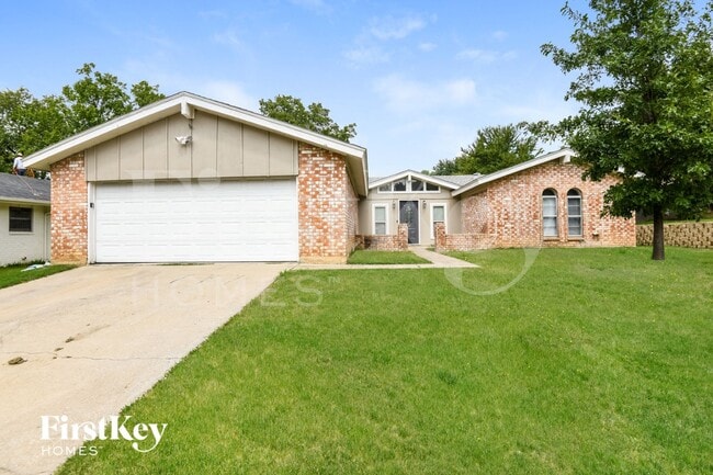 Photo - 2100 Cedar Ct