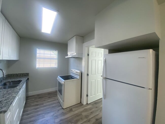 Photo - 2Bed/1Bath House for Rent! Available Now