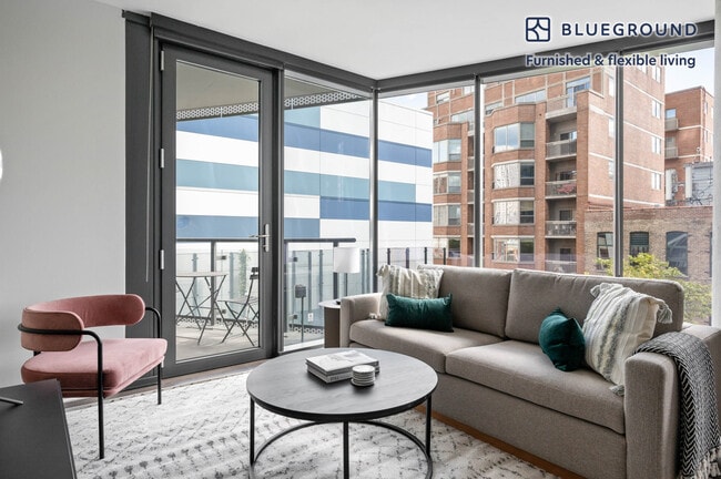 Building Photo - 730 W Couch Pl Rental
