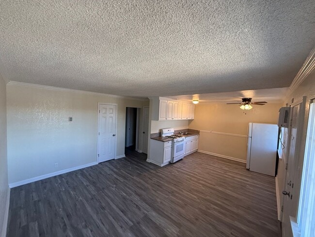 Photo - Welcome to SkyView Villa & Somerset Apartments! Unit 2503-11