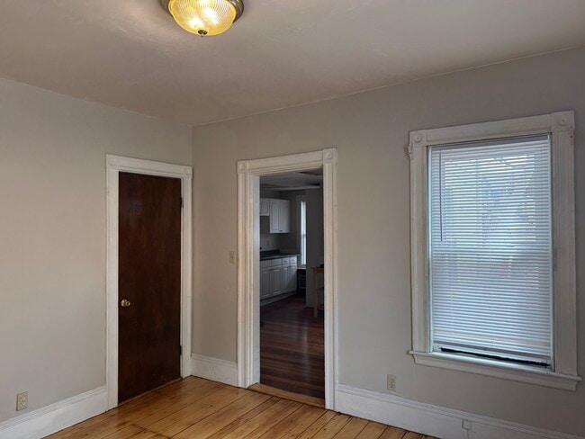 Photo - 135 Lynde St Unit 1