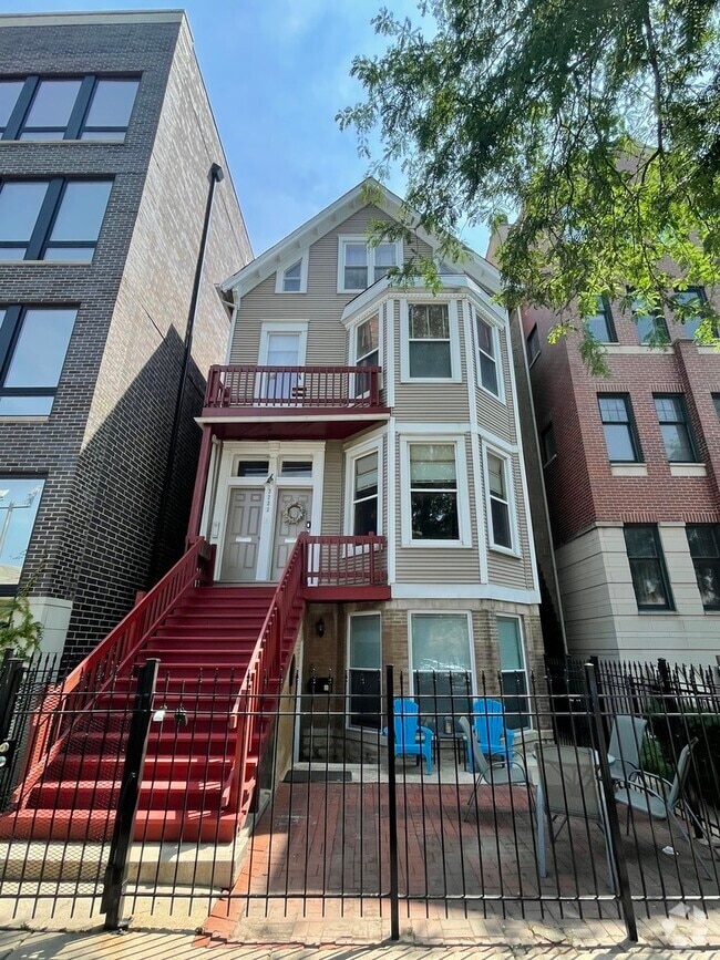 Building Photo - 3233 N Wilton Ave Unit 1 Rental