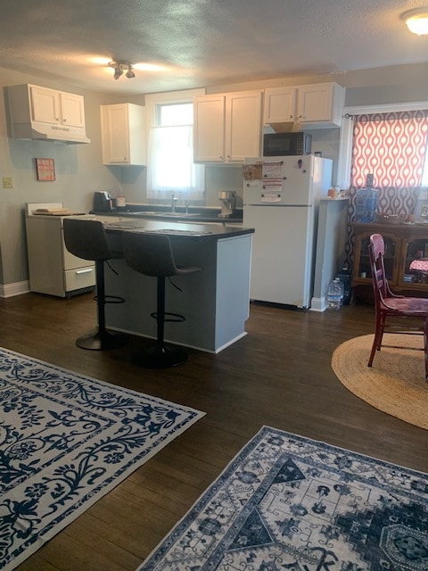 Photo - 6638 Broadmoor Rd