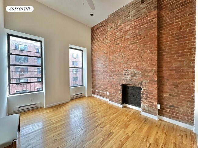 Building Photo - 215 E 118th St Rental