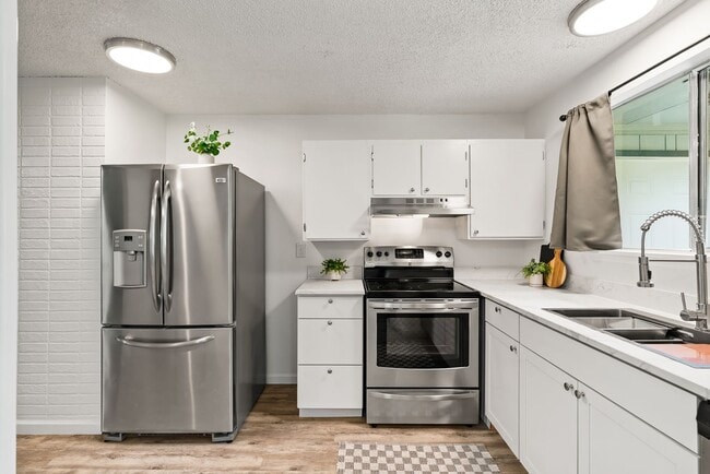 Photo - 6902 Alpine Way - Located in West Valley