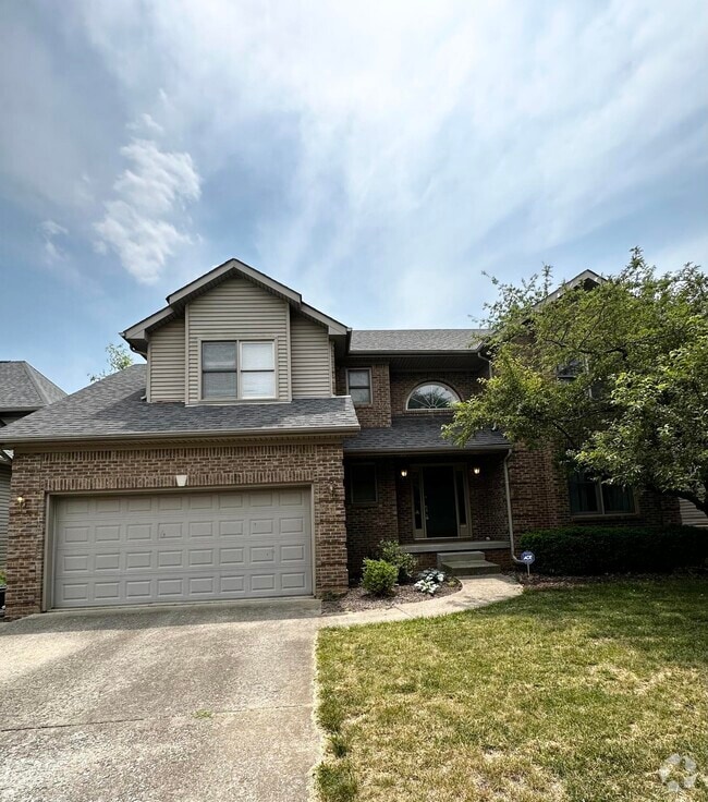 Building Photo - 560 Forest Hill Dr Rental