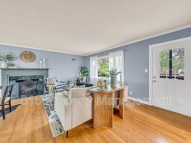 Photo - 9501 Wornall Rd