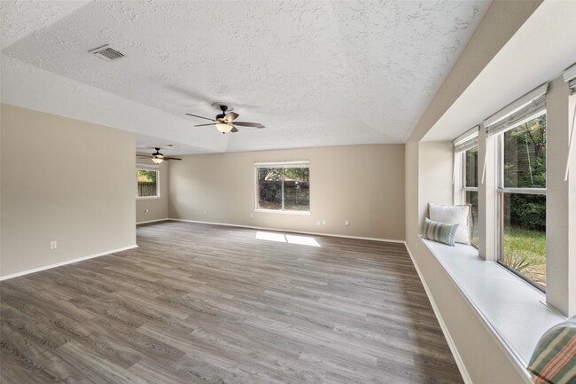 Photo - 21018 Verdecove Ln