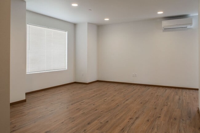 Photo - 4712 88th St NE Unit 102