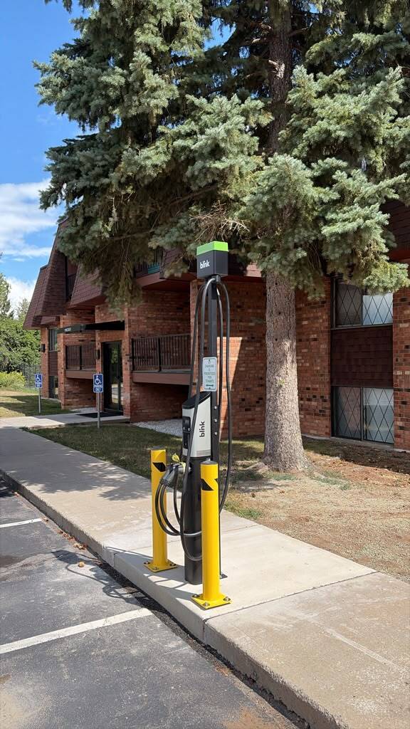 Pinecrest Apartments