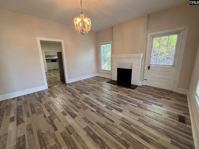 Photo - 161 Columbia Ave