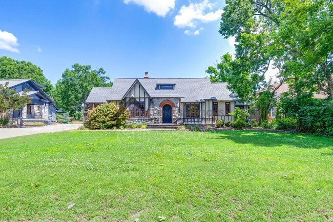 Photo - 1802 Linden Ave