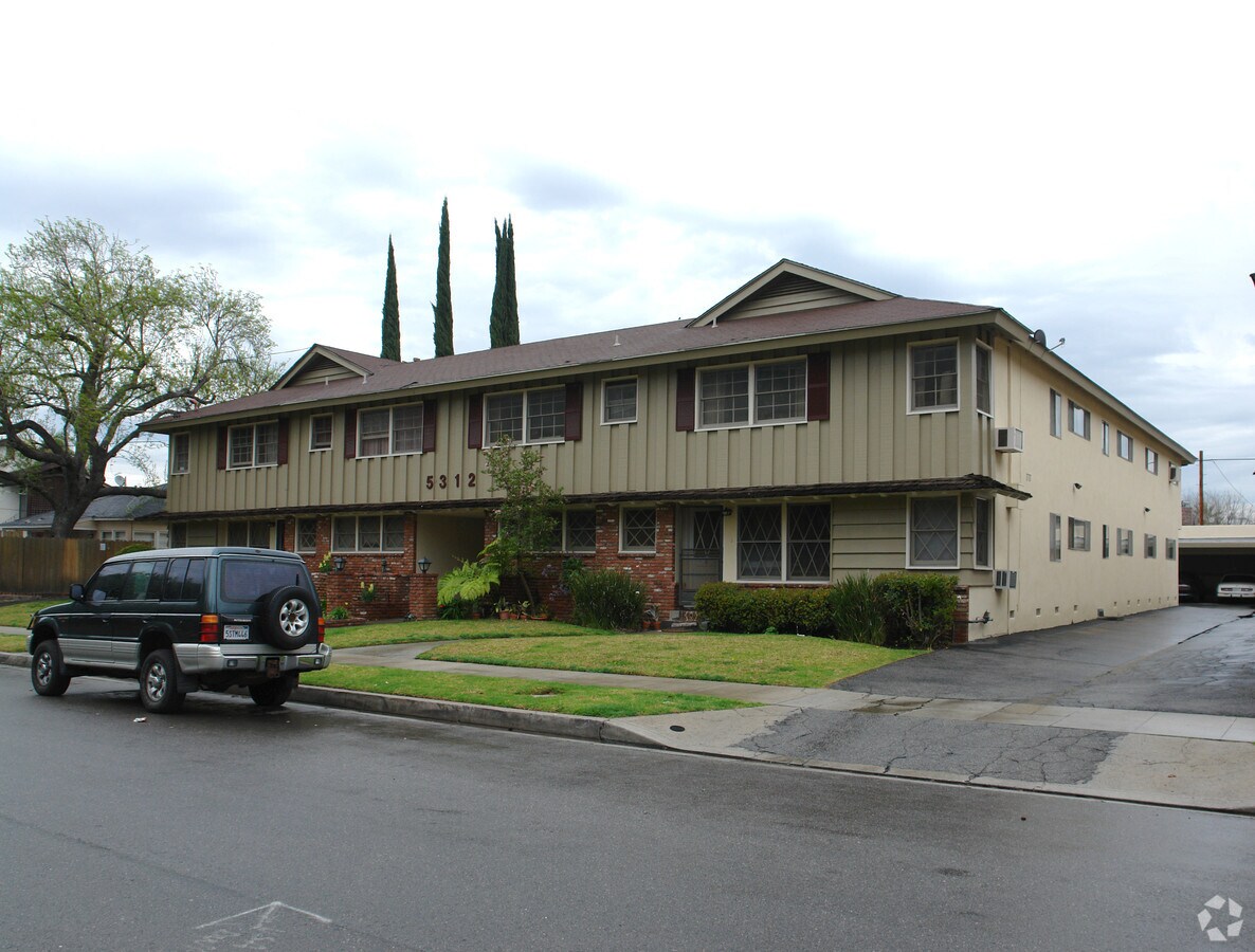 Photo - 5312 Bellingham Ave