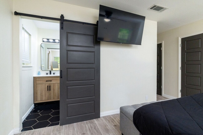 Photo - 3800 Marina Dr Unit SI ID1575046P