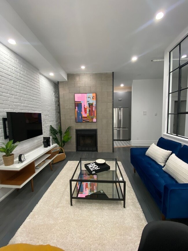 Photo - Location - The Best