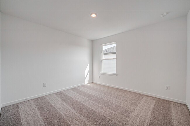 Photo - 1127 Sugar Dr