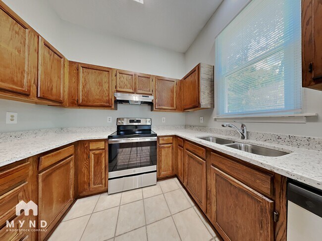 Photo - 6136 Sunbridge Ct