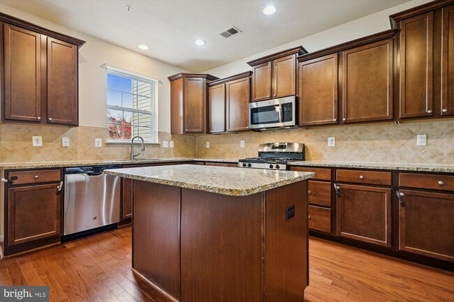 Photo - 642 Highland Farms Cir