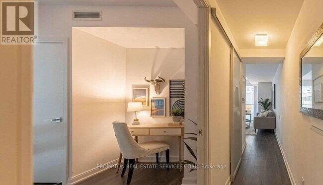 Photo - 42 Charles St E Unit 607