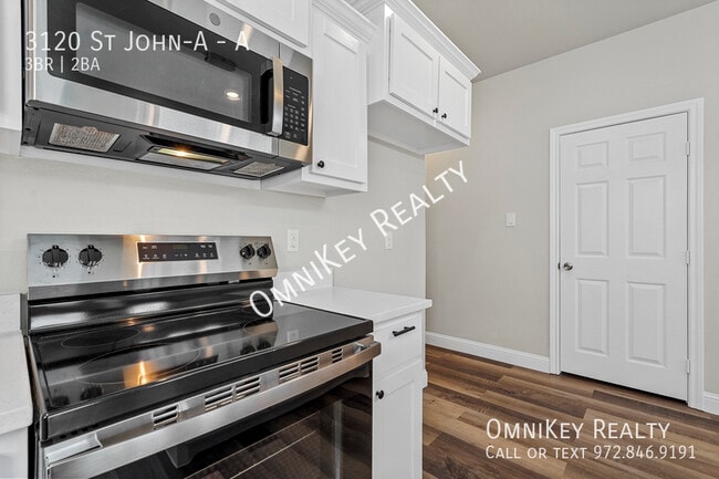 Photo - 3120 St John St Unit A