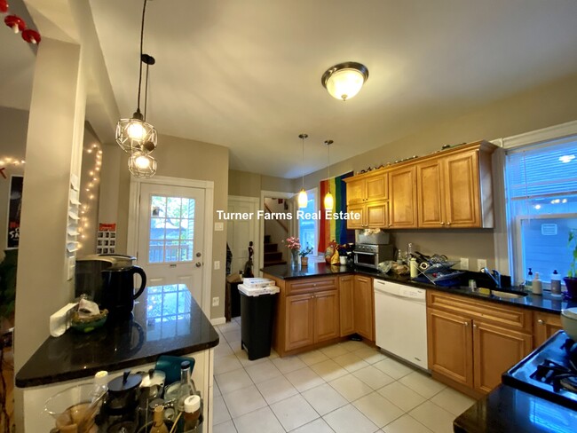 Photo - 13 Sachem St Unit 3