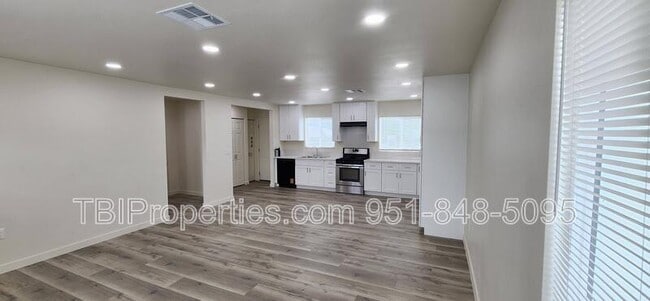Photo - 1327 Berkeley Dr