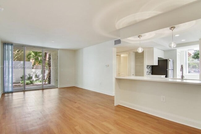 Building Photo - 3605 NE 207th St Unit 4103 Rental