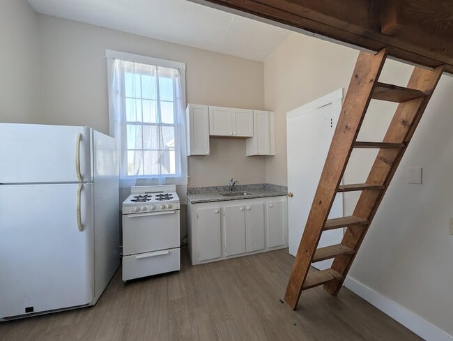 Photo - 145 Main St Unit 5