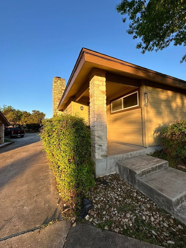 Photo - Ernest Properties 2 (295 Mooring Cir) Unit A