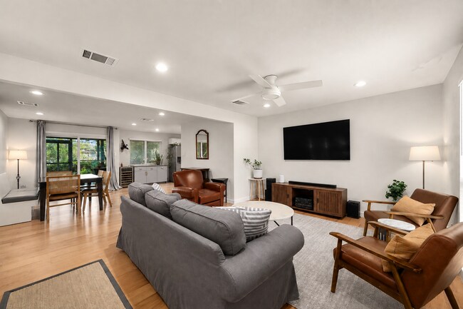Photo - 5804 Gloucester Ln