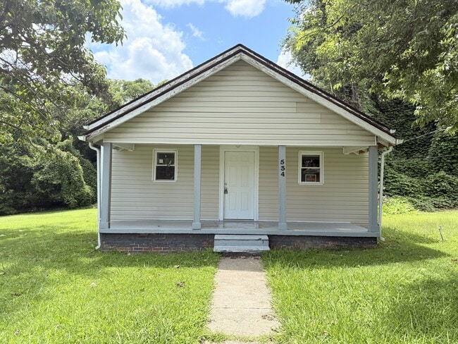 Building Photo - 534 Warriner St Rental