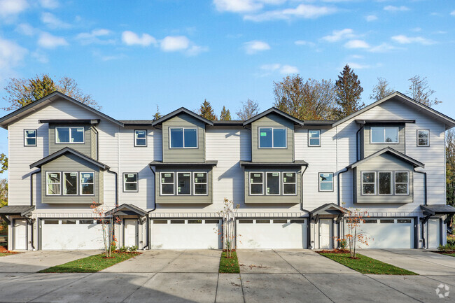 Building Photo - Town Homes at The Ridge