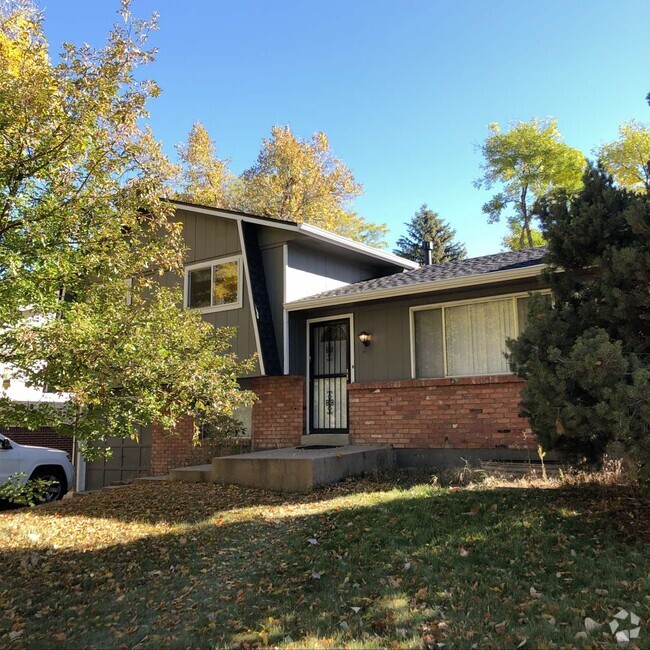 Building Photo - 2724 Meadowlark Ave Rental