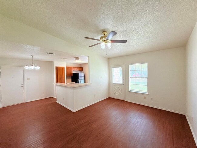 Photo - 1215 Ridgemont St
