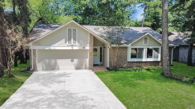 Building Photo - 15 Brentwood Oaks Ct