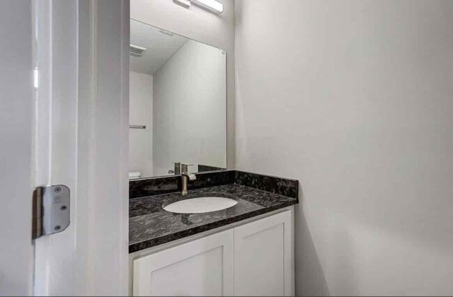 Photo - 349 Lenell Lp