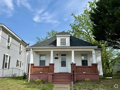 Building Photo - 1518 Tazewell Ave SE Rental